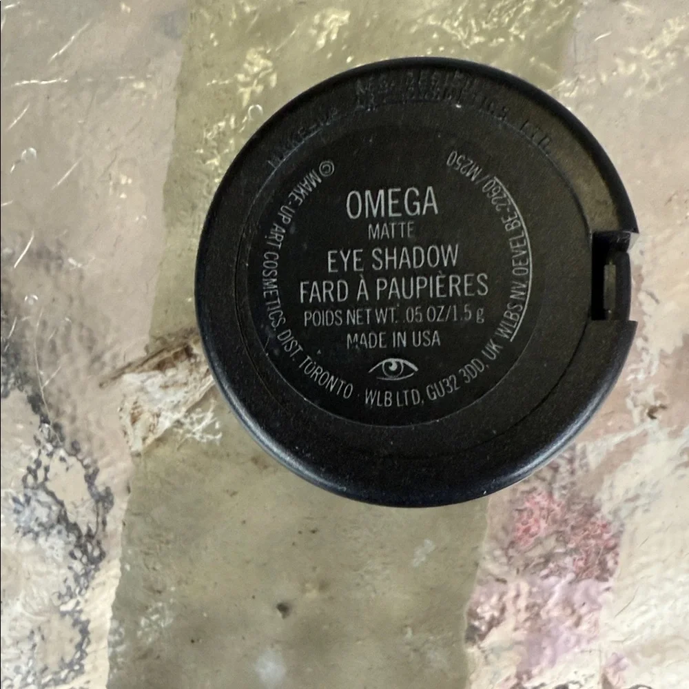 MAC Cosmetics Eyeshadow Collection - Rich Browns and Tans - Picture 6 of 8